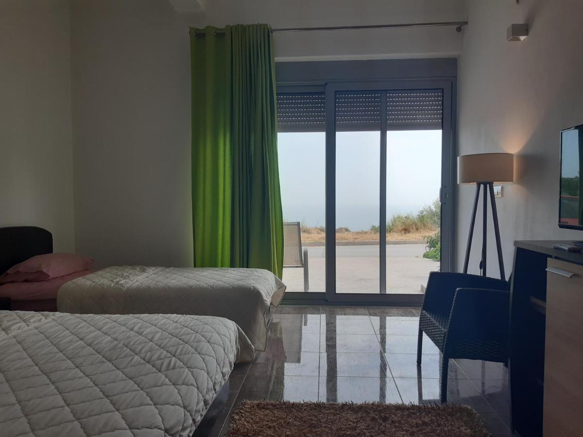 Zara Apartments 울친 외부 사진